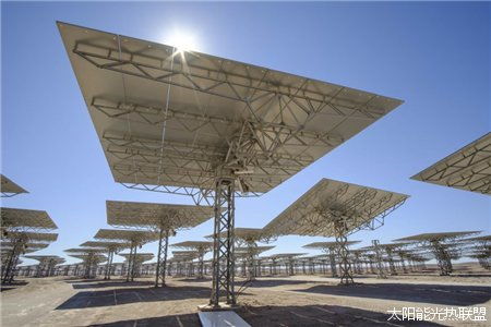 智利首座太陽能熱發電項目動態解析 技術亮點與未來展望