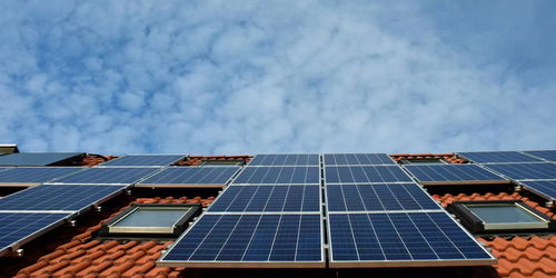 光伏業先進產能領跑，太陽能熱發電產品崛起 中國新能源雙引擎驅動未來